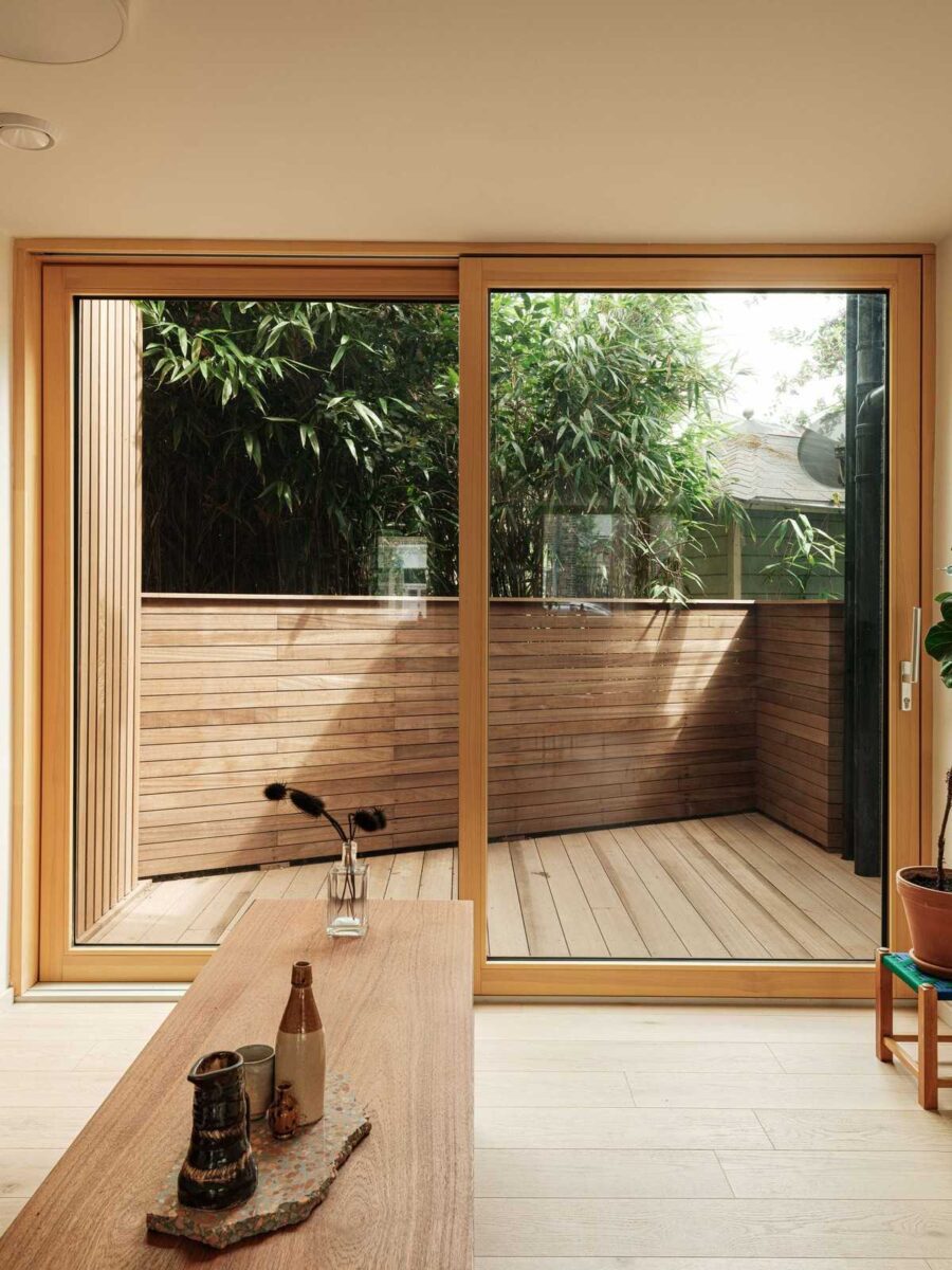 A view on the Vantage Classic sliding door used for Urban Retreat project